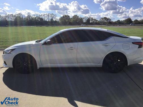 2022 Nissan Altima SR FWD