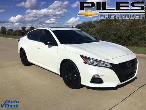 2022 Nissan Altima SR FWD