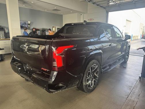 2024 Chevrolet Silverado EV First-Edition RST 4WD