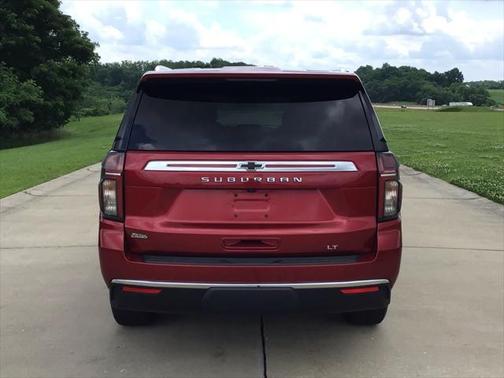 2021 Chevrolet Suburban LT