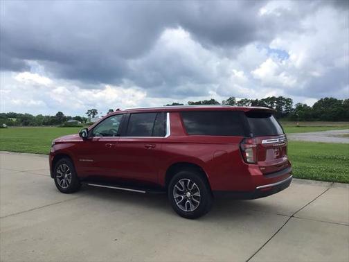 2021 Chevrolet Suburban LT