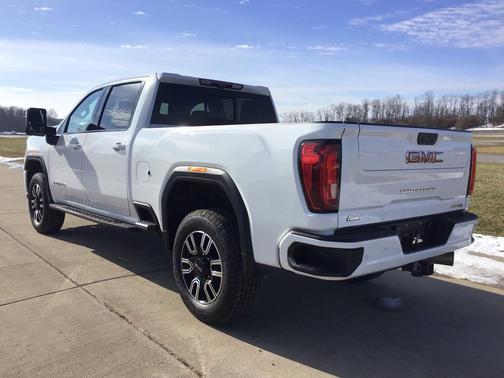 2023 GMC Sierra 2500 AT4