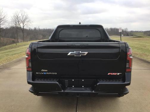 2024 Chevrolet Silverado EV Work Truck