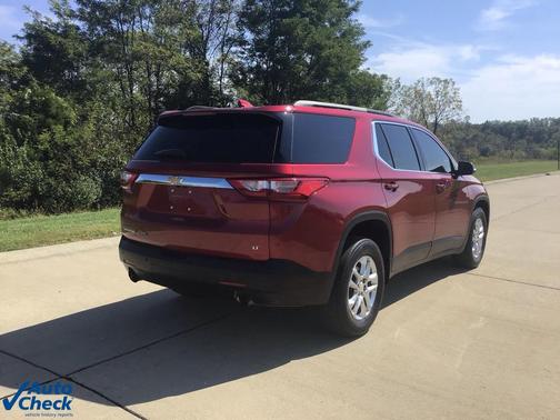 2021 Chevrolet Traverse LT Cloth