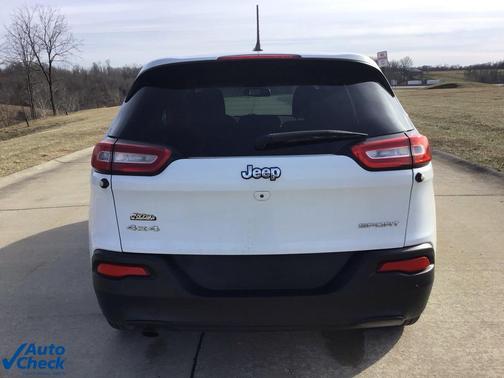 2017 Jeep Cherokee Sport
