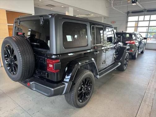 2022 Jeep Wrangler Unlimited 4xe Sahara