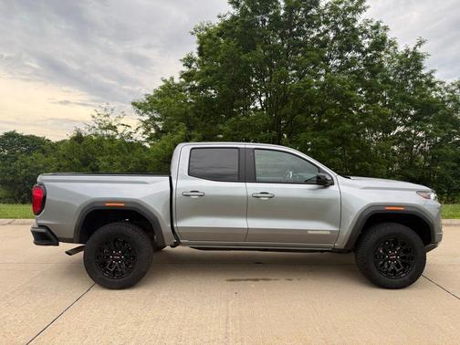 Sterling Metallic 2026 GMC Canyon Elevation
