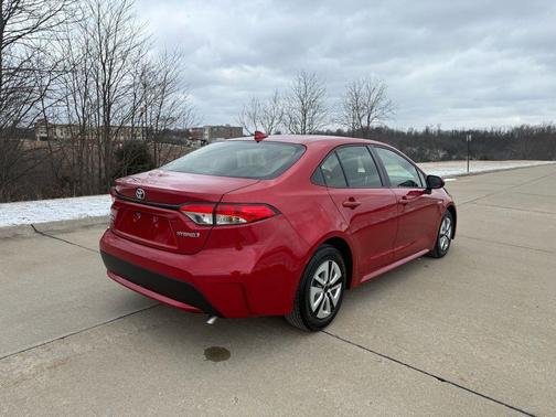 2021 Toyota Corolla Hybrid LE