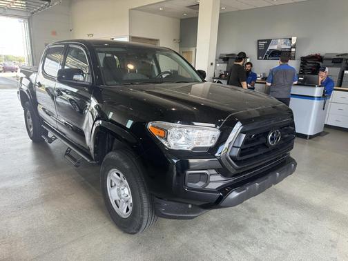 2022 Toyota Tacoma SR