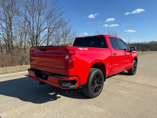 2023 Chevrolet Silverado 1500 Custom