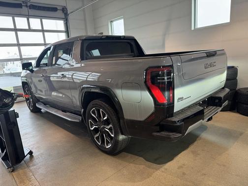 2025 GMC Sierra EV Max Range Denali