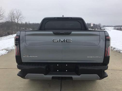 2025 GMC Sierra EV Max Range Denali