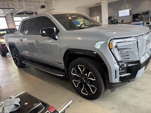 2025 GMC Sierra EV Max Range Denali