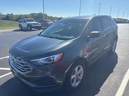 2020 Ford Edge SE