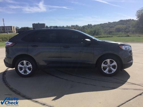 2020 Ford Edge SE