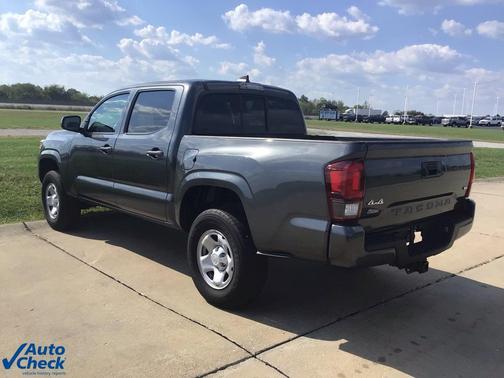 2022 Toyota Tacoma SR