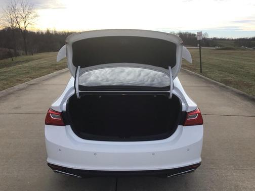 2024 Chevrolet Malibu FWD RS