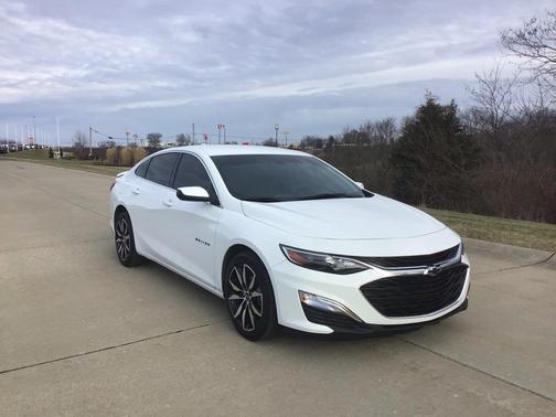 2024 Chevrolet Malibu FWD RS