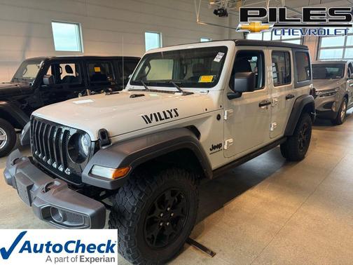 Bright White Clearcoat 2023 Jeep Wrangler Sport S
