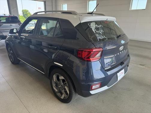 2024 Hyundai VENUE Limited