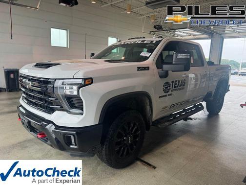 Summit White 2025 Chevrolet Silverado 2500 LTZ