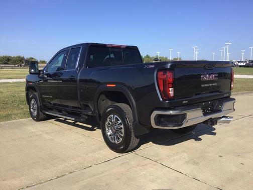 2025 GMC Sierra 2500 SLE