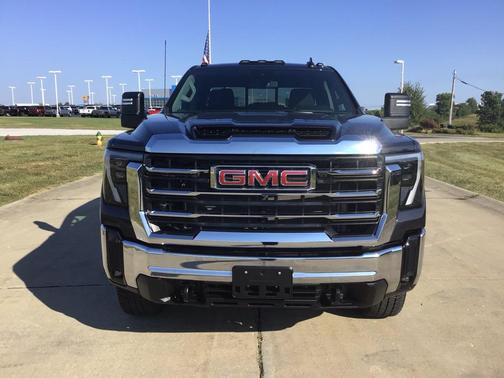 2025 GMC Sierra 2500 SLE