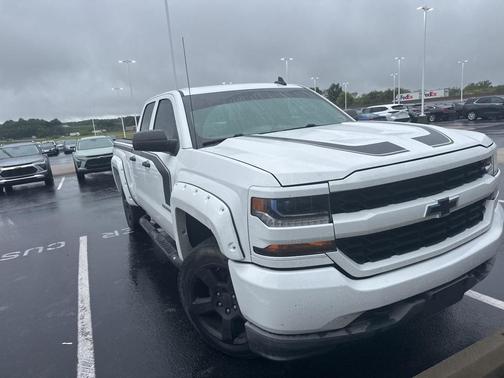 2017 Chevrolet Silverado 1500 Custom