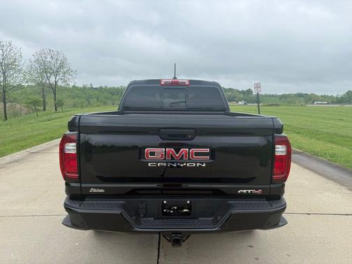 Onyx Black 2024 GMC Canyon AT4