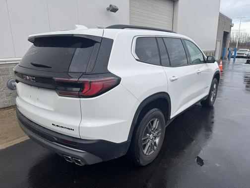 2025 GMC Acadia FWD Elevation