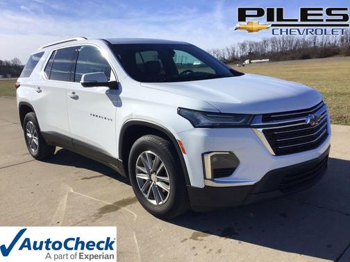 2023 Chevrolet Traverse LT Leather