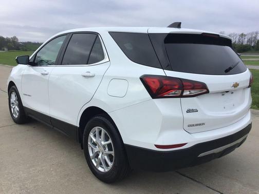 Summit White 2024 Chevrolet Equinox 1LT