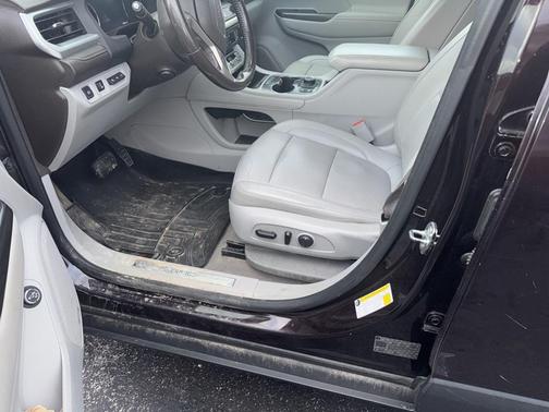 2020 GMC Acadia AWD SLT