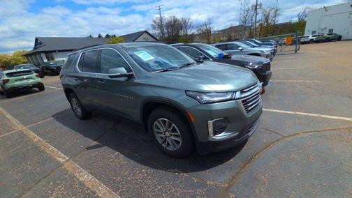 Silver Sage Metallic 2023 Chevrolet Traverse LT Cloth