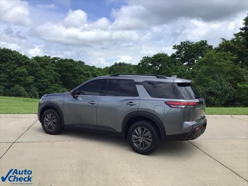 2022 Nissan Pathfinder SV 4WD
