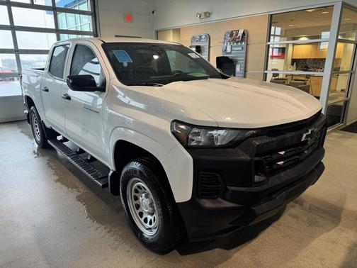 2024 Chevrolet Colorado WT