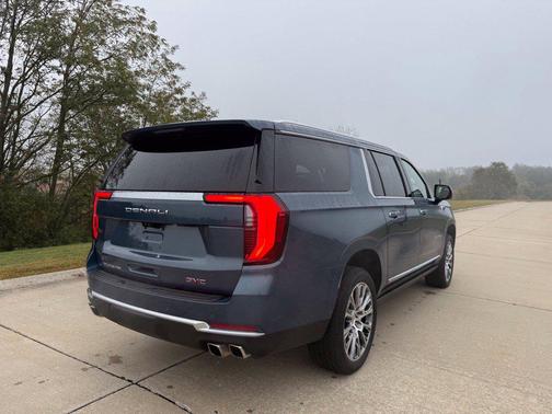 Downpour Metallic 2025 GMC Yukon XL Denali