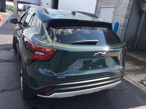 Cypress Gray 2025 Chevrolet Trax LT