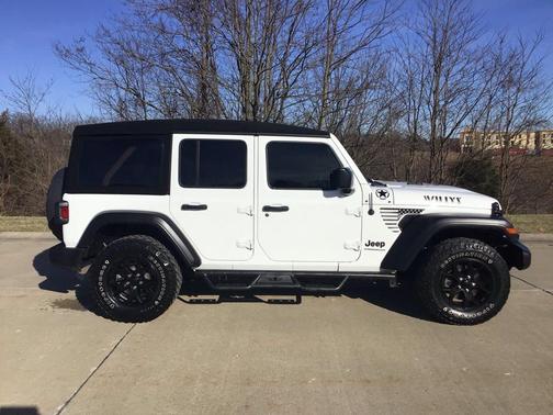 2023 Jeep Wrangler Willys