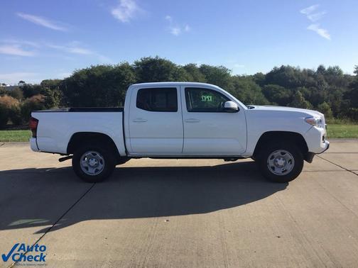 2022 Toyota Tacoma SR