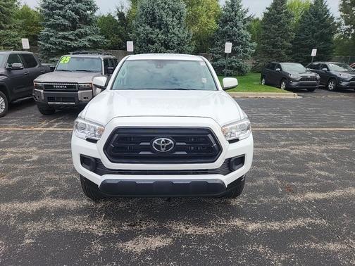 2022 Toyota Tacoma SR