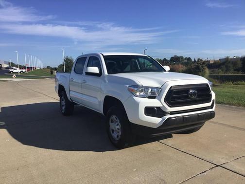 2022 Toyota Tacoma SR