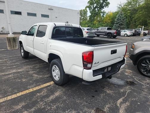 2022 Toyota Tacoma SR