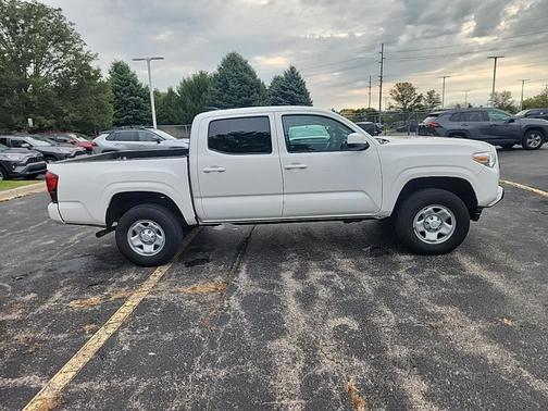 2022 Toyota Tacoma SR