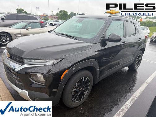 Mosaic Black Metallic 2023 Chevrolet Trailblazer LT