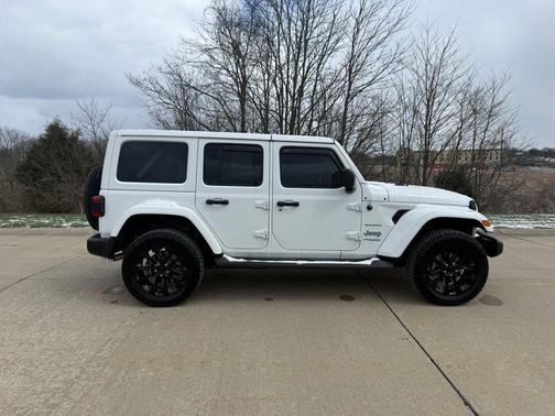 Bright White Clearcoat 2021 Jeep Wrangler Unlimited 4xe Sahara