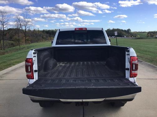 2019 RAM 2500 Big Horn Crew Cab 4x4 6'4' Box
