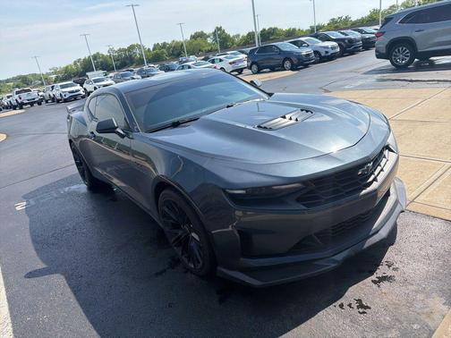 Shadow Gray Metallic 2022 Chevrolet Camaro RWD Coupe LT1