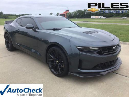 Shadow Gray Metallic 2022 Chevrolet Camaro RWD Coupe LT1