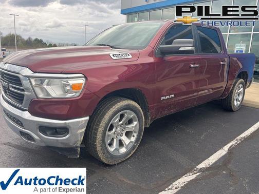 Delmonico Red Pearlcoat 2019 RAM 1500 Big Horn